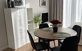 Metro Art Scandi Studio